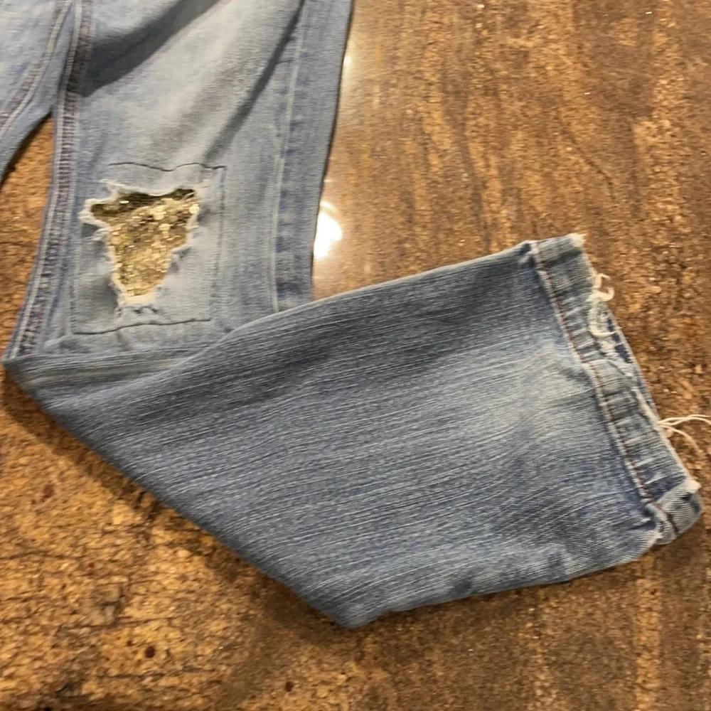Junior Wallflower Jeans size 5 w/ sparkle patches‎